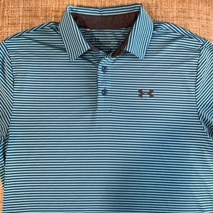 Under Armour shirt sleeve golf polo shirt. Men’s size Medium. Light blue striped